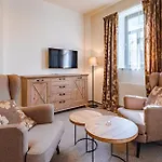 švýcarský Dům Hotel