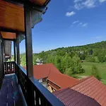 švýcarský Dům 3*